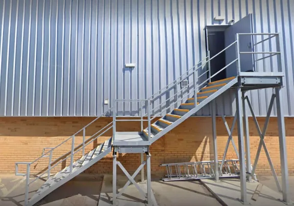 Steel Stairs vs Timber Stairs: Which Is Better for Your Sydney Build?